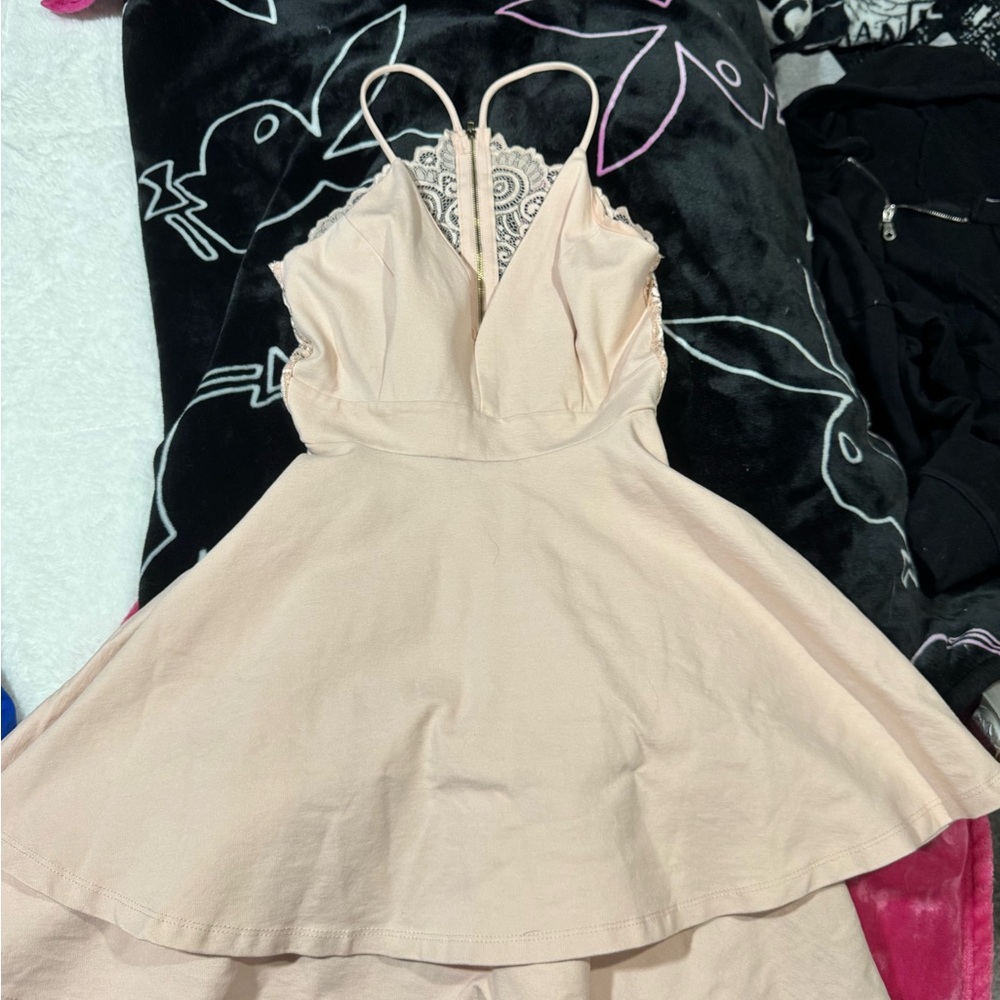 Elegant Lace-Back Dress in Soft Pink